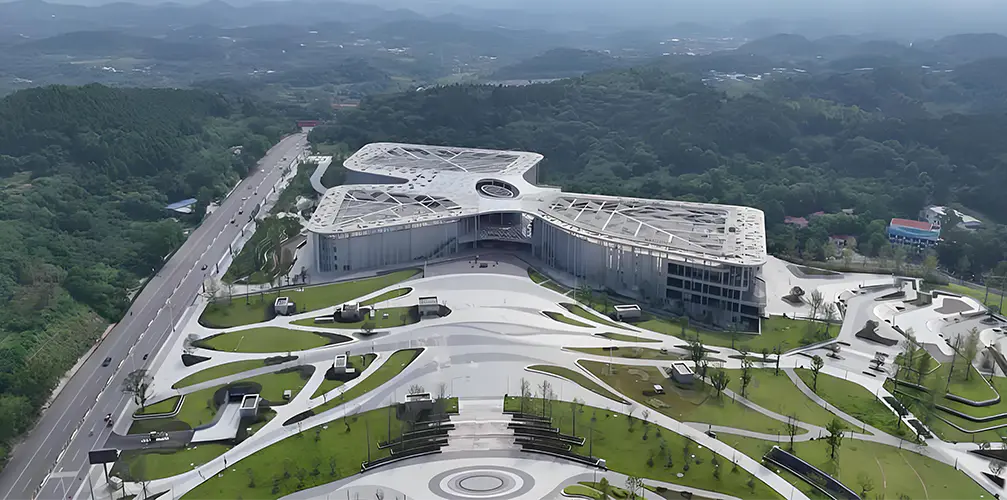 Hviezdne divadlo bratov Sichuan Deyang Huayi